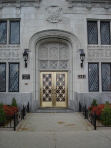 1242-n-lake-shore-entrance
