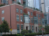 click to see all downtown Chicago townhouses for sale